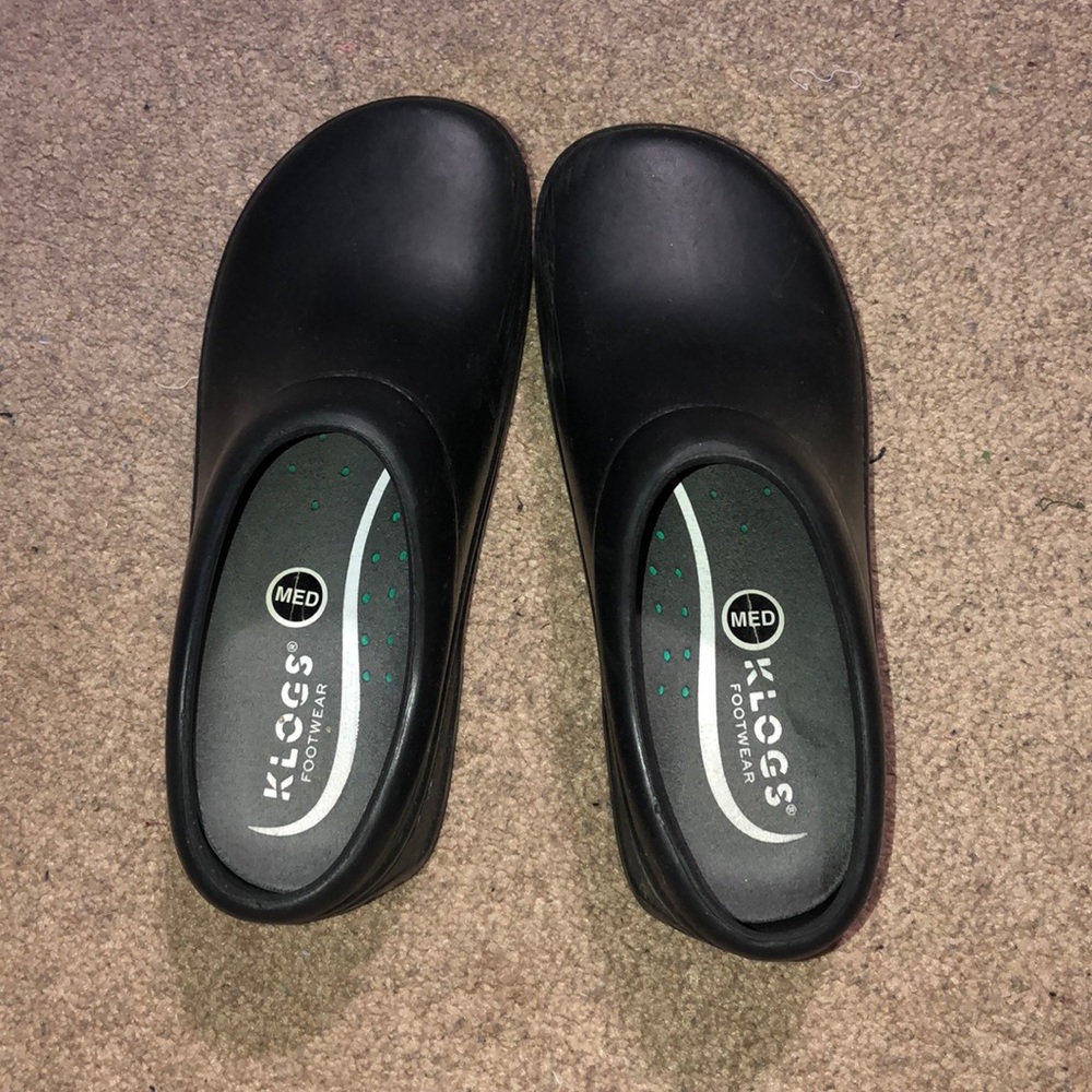 Nursing clogs/ slid resistant clogs